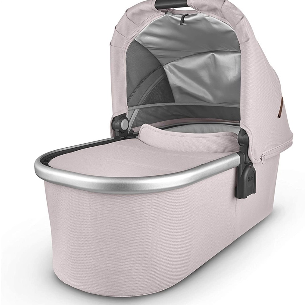 Uppababy Alice pink bassinet current year barely used